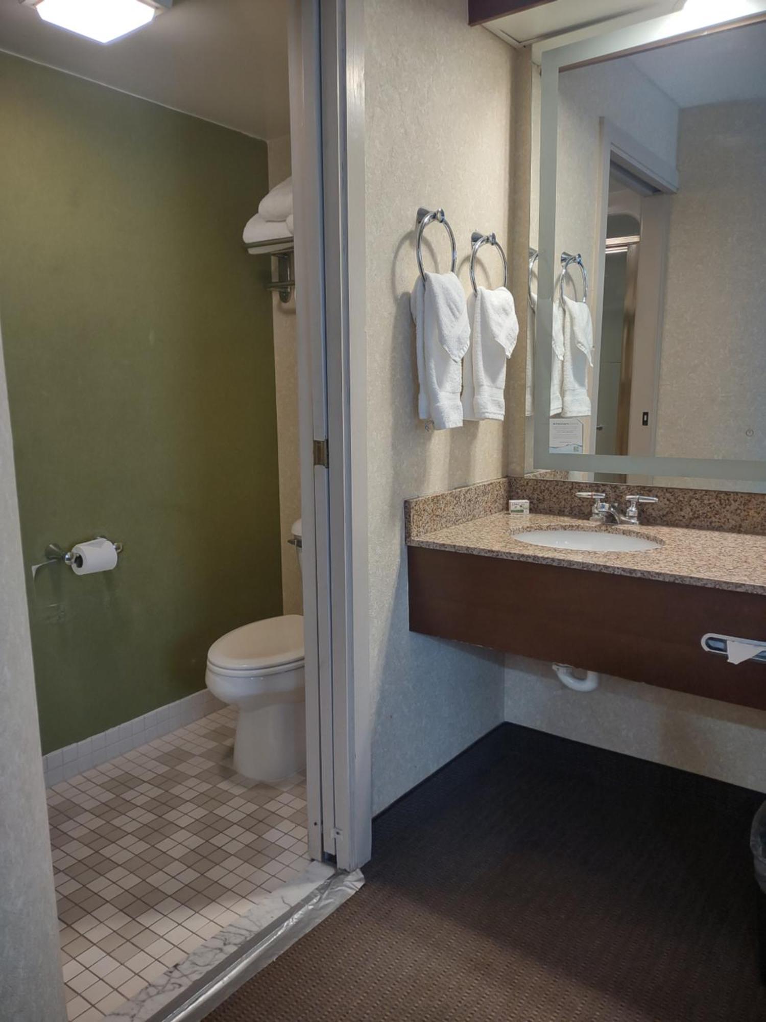 Hotel Baymont By Wyndham Flat Rock Extérieur photo