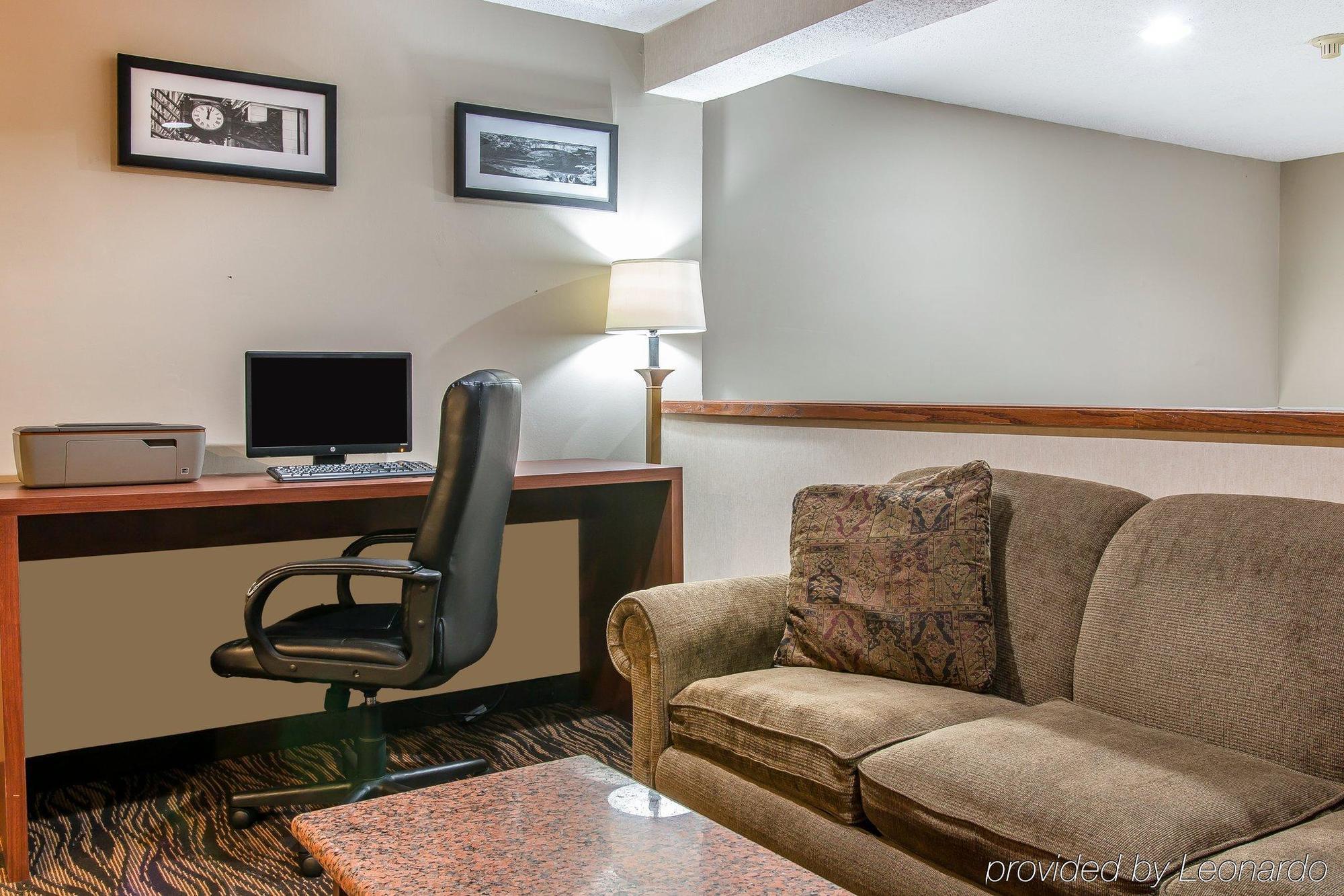 Hotel Baymont By Wyndham Flat Rock Extérieur photo