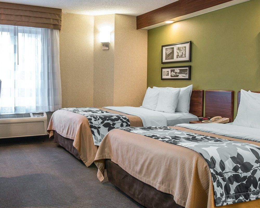 Hotel Baymont By Wyndham Flat Rock Extérieur photo