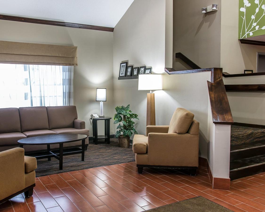 Hotel Baymont By Wyndham Flat Rock Extérieur photo